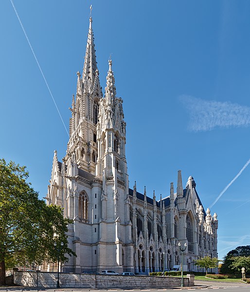 File:Église Notre-Dame de Laeken (DSCF1248-DSCF1251).jpg