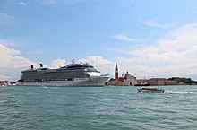 Celebrity Equinox sailing in the Bacino di San Marco off the island of San Giorgio Maggiore 0 Venise, Celebrity Equinox - Bacino di San Marco.JPG