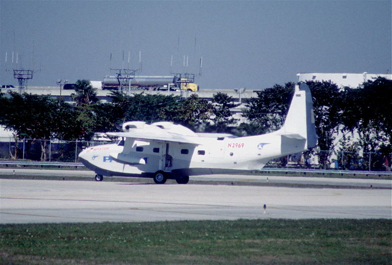 File:11dq - Pan Am Air Bridge Grumman G-73 Turbo Mallard; N2969@FLL;30.01.1998 (6116227178).jpg