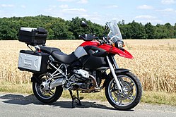 Motorrad: Technikgeschichte, Entwicklung der Bauarten, Typen von motorisierten Zweirädern