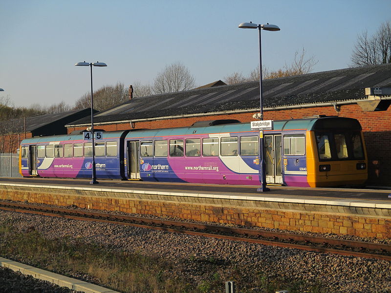 File:142049 at Stalybridge.jpg