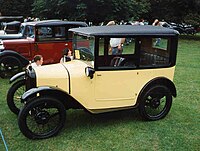 200px-1926.Austin.Seven.saloon.jpg