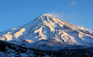 <span class="mw-page-title-main">Mount Damavand</span> Highest volcanic mountain in Asia