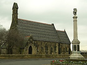 Allerton Bywater St Mary la Malpli kaj Militmonumento - geograph.org.uk - 121479.jpg