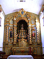 Altar-mor da Igreja de Nossa Senhora do Rosario e São Benedito.jpg