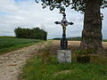 Amagne (Ardennes) croix de chemin.JPG