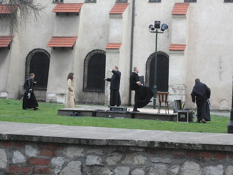 File:April 2007 Krakow 49.jpg