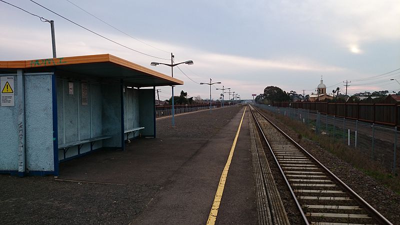 File:Ardeer station, September 2014.JPG