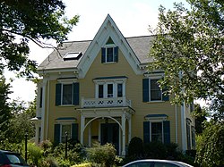 ArlingtonMA HouseAt45ClaremontAvenue.jpg