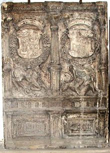 Armorial stone of the Duke and Margaret Hamilton, Kinneil House, c.1550, in Renaissance style Arms of James Hamilton Duke of Chatellerault.JPG