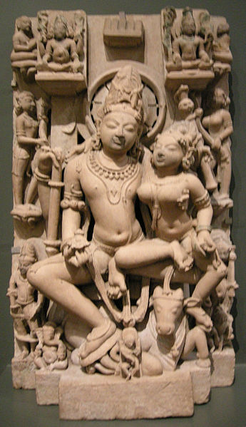 File:Arte indiana da uttar pradesh, famiglia di shiva, metà del X sec..JPG