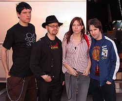 Az Ash Arizonában 2005 március. Balról jobbra: Mark Hamilton, Rick McMurray, Charlotte Hatherley (volt tag) és Tim Wheeler