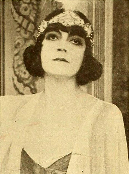 File:Asta Nielsen 1917.jpg