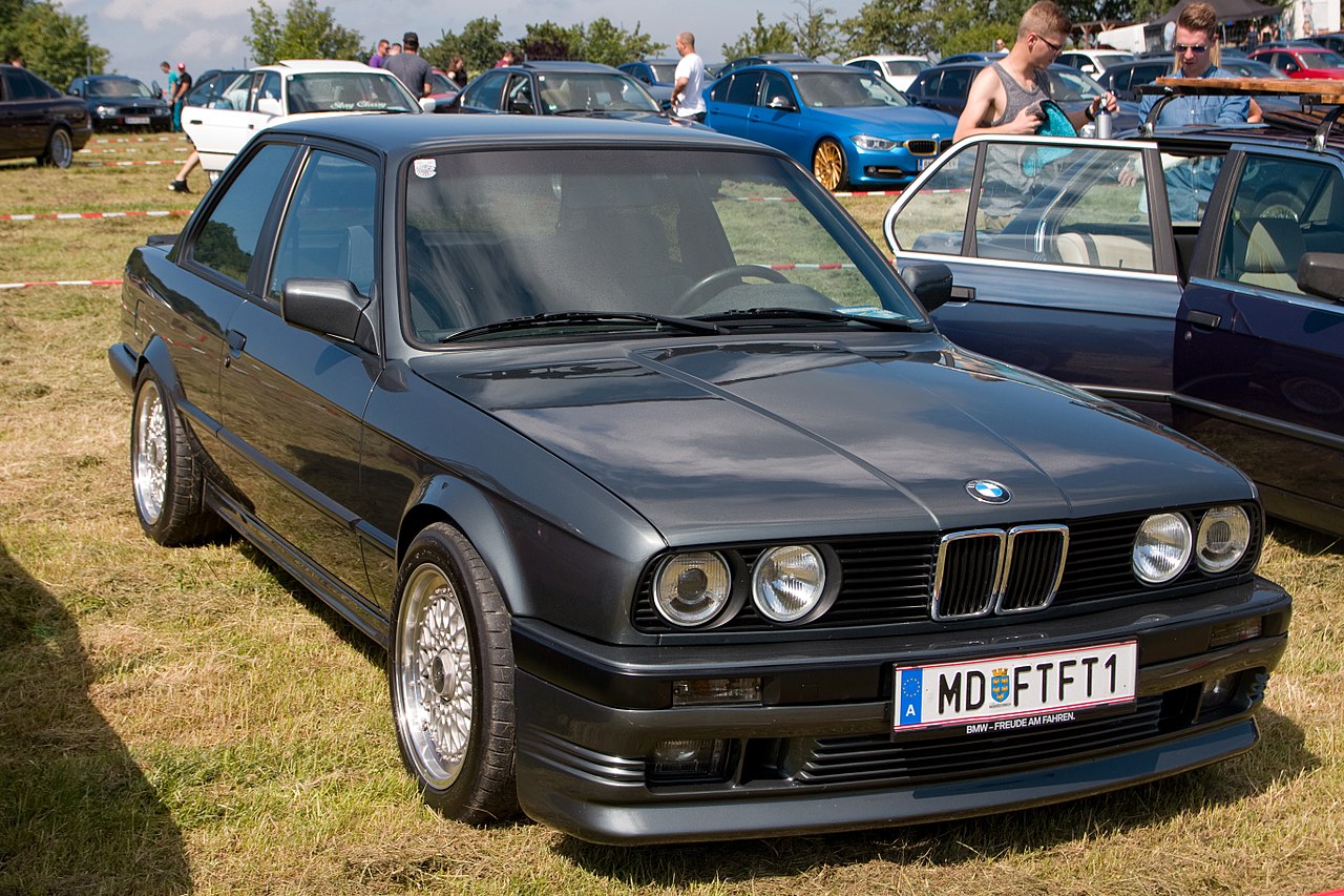 File:BMW E30 M3 1.JPG - Wikipedia
