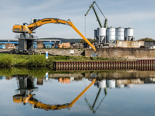 Cranes in the Bamberg harbour.