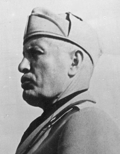 512px-Benito_Mussolini_1944_(cropped).jpg (512×658)