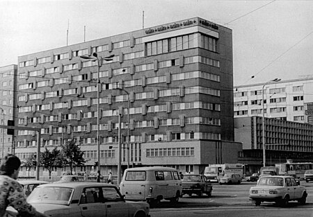 Bundesarchiv Bild 183 1990 0517 302, Berlin, Mollstraße, ADN Gebäude