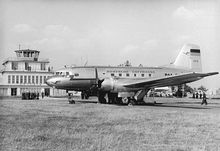 Bundesarchiv Bild 183-41100-0006, Leipzig, Flughafen, Flugzeug.jpg