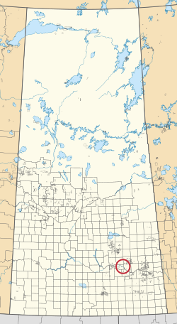 Peta provinsi Saskatchewan menampilkan 297 kota pedesaan dan ratusan kecil India cadangan. Salah satu yang disorot dengan lingkaran merah.