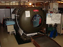 Recompression chamber Caisson hyperbare.jpg