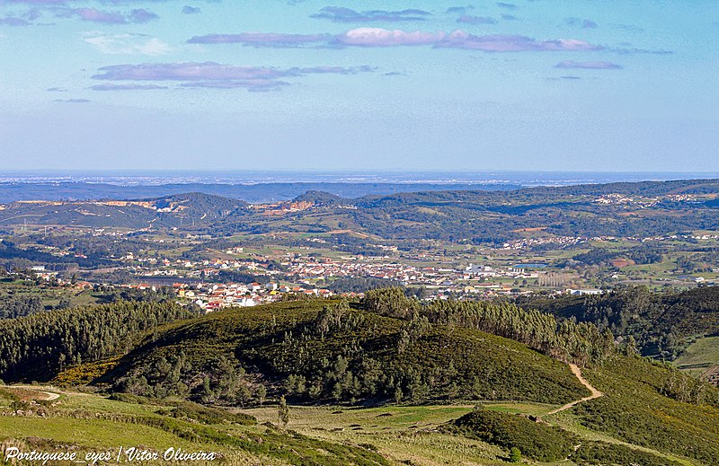 File:Campos de Alenquer - Portugal (51204516196).jpg