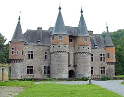 Castle of Spontin.jpg