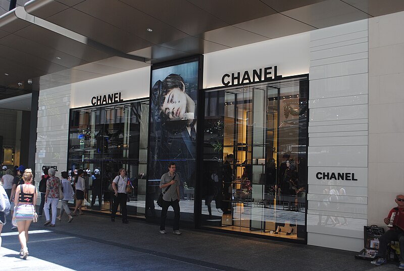 File:Chanel Store Brisbane.jpg