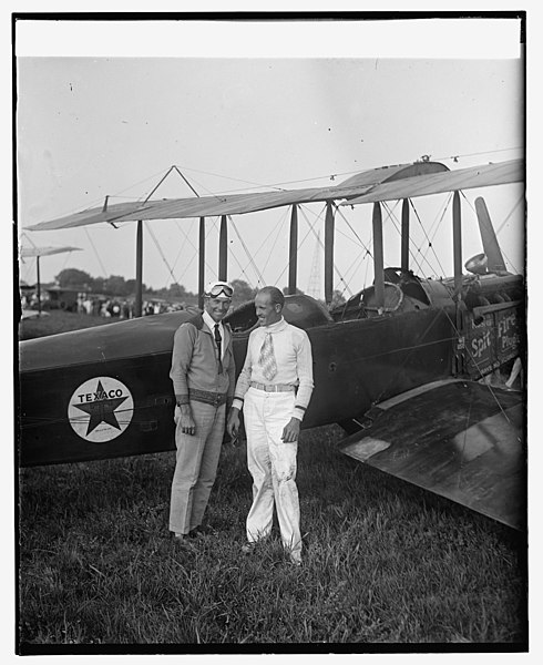 File:Clyde Pangborn & "Diavalo" Krantz, 8-1-25 LCCN2016840342.jpg