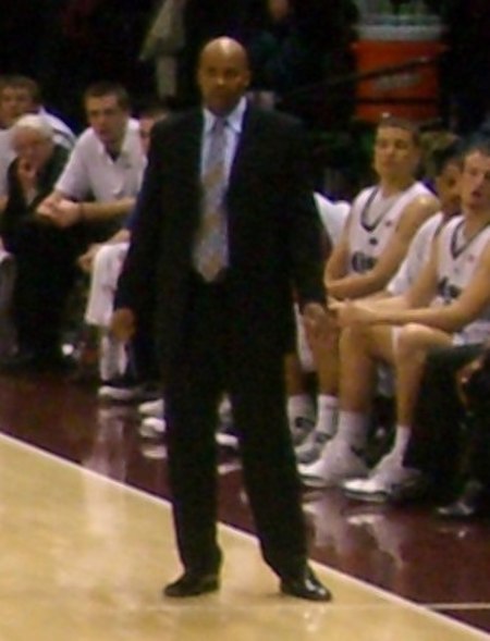 Cuonzo Martin in 2009.jpg