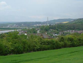 The River Medway passing through the Medway Gap. In the foreground is Cuxton with the Cement Works at Halling to the rear. The A228 is visible. CuxtonMedway9914.JPG