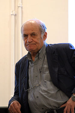 Давид Боровский 5 июля 2005 года в музее Ахматовой на выставке работ художницы Веры Матюх