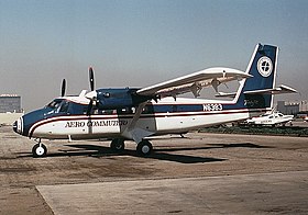 N6383, le Twin Otter impliqué dans l'accident, ici à l'aéroport de Long Beach en mars 1968, alors qu'il opère encore pour :Aero Commuter (en)