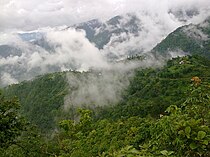 Dhanakuta durant la saison des pluies