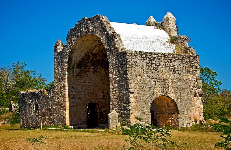 File:DzibilchaltunColonialOpenChapel.jpg