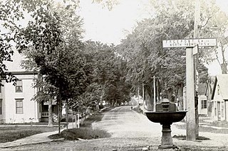 <span class="mw-page-title-main">Elm Street (Yarmouth, Maine)</span> Prominent street in Yarmouth, Maine