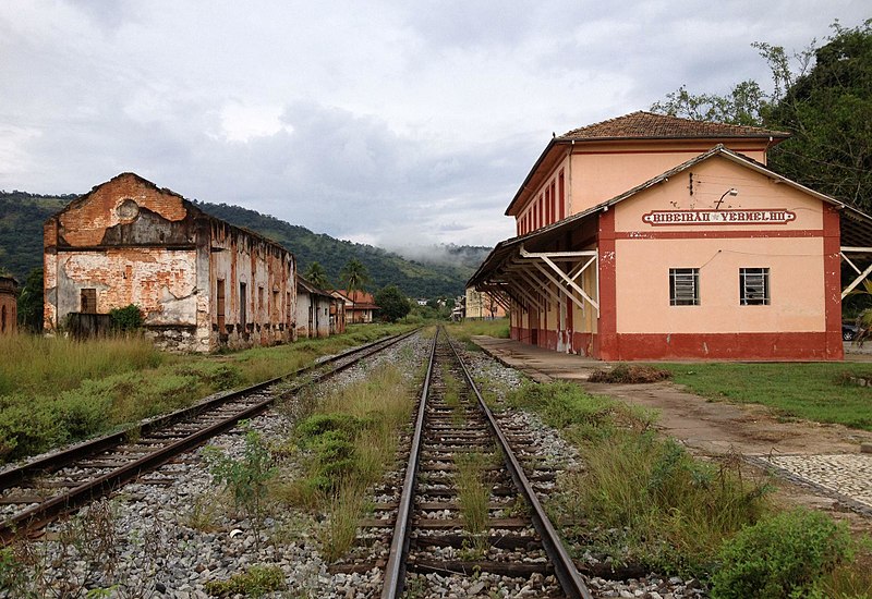 File:Estação de Ribeirão Vermelho.jpg