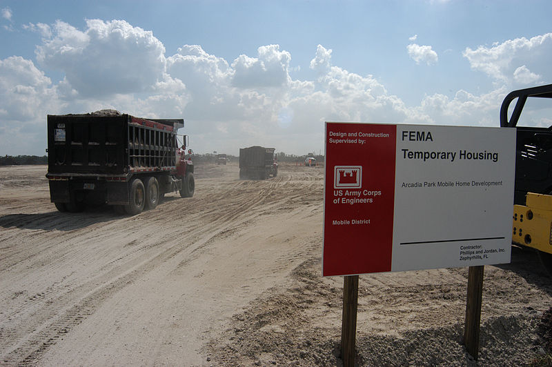 File:FEMA - 11810 - Photograph by Mark Wolfe taken on 10-22-2004 in Florida.jpg