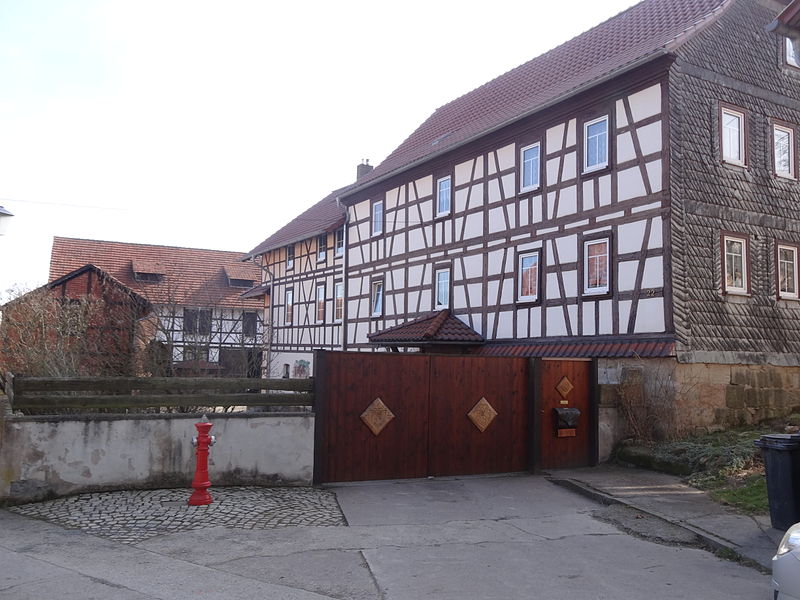 File:Fachwerkhaus in Zeigerheim 1.JPG