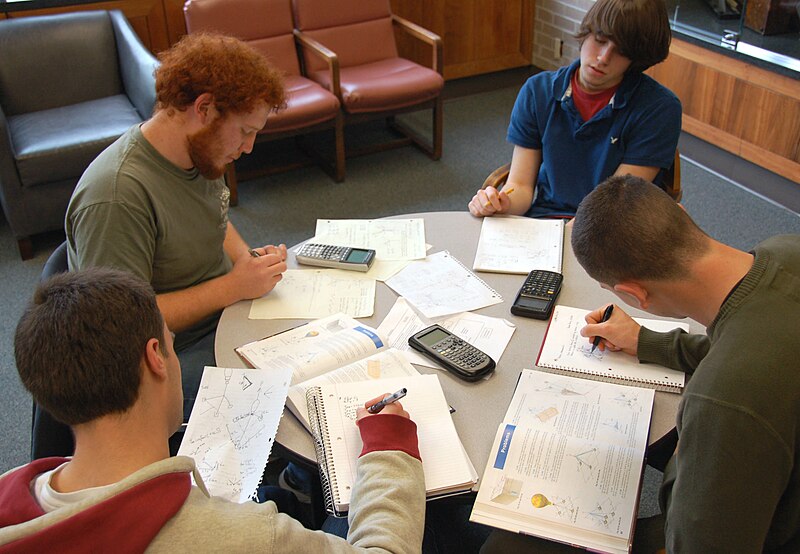 File:Four Tulane University Students Studying January 2008.jpg