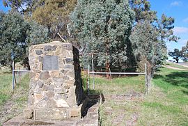 FranklinfordMonument.JPG