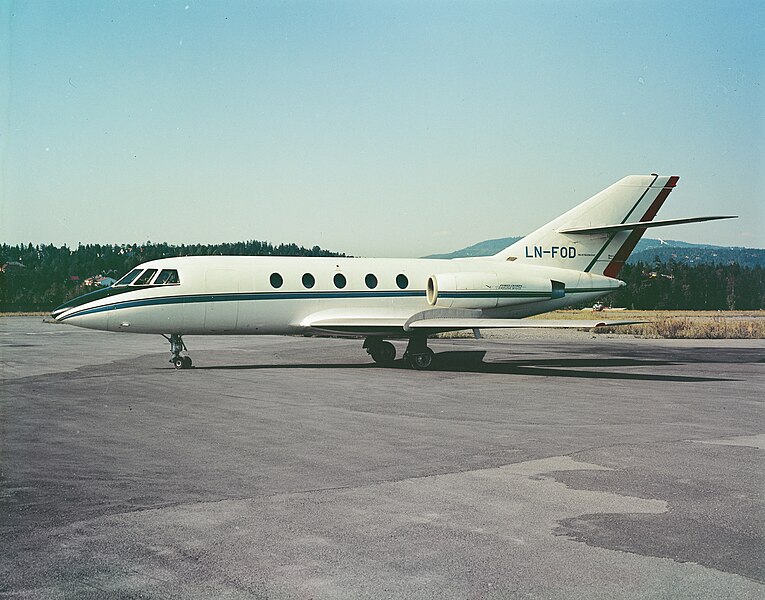 File:Fred Olsen Dassault Falcon.jpg