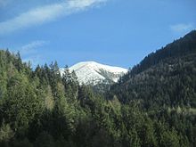 Il Monte Fregasoga (2452 m), nel Lagorai Occidentale, visto da Brusago.