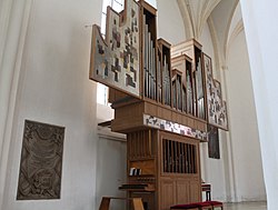 Freising St Georg Chororgel.jpg