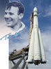Youri Gagarine et la fusée Vostok.