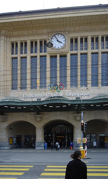 File:Gare Lausanne.jpg