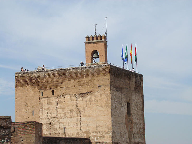 File:Granada Alcazaba Torre de la Vela verkl.jpg