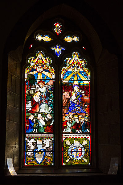 File:Grouville Church stained glass window 09.JPG