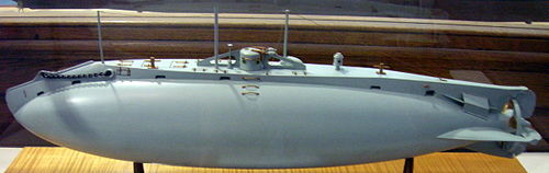 Holland submarine model.jpg