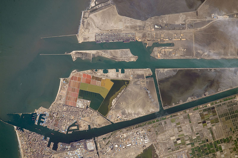 File:ISS-46 Suez Canal, Port Said, Egypt.jpg
