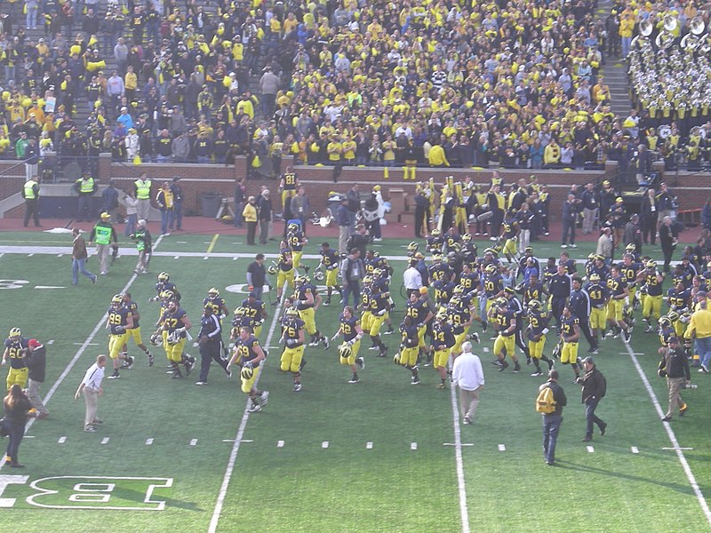 File:Iowa vs. Michigan football 2012 11 (Michigan wins).jpg